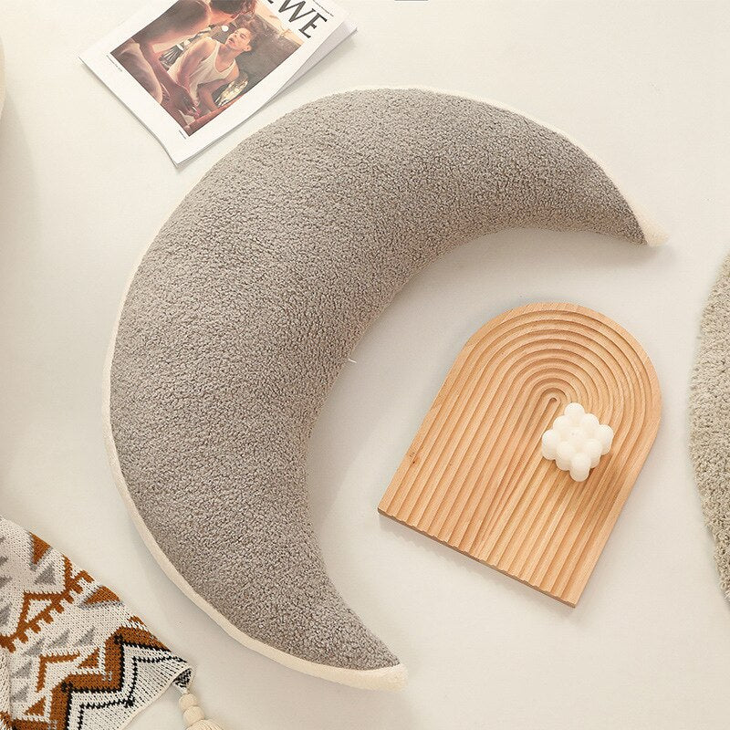 Moon Cushion | Skanto