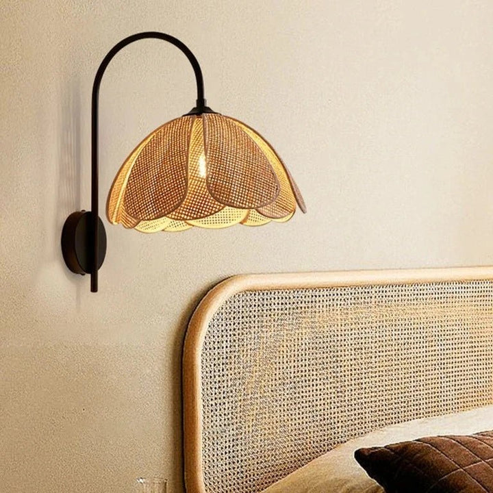 Skanto | LumaFlora - Elegant rotbanglampe - Varm blomsterlig atmosfære