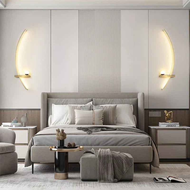 Skanto | Contemporary Edge Vegglampe – Svart & Gull Innendørs/Utvendørs Belysning for Moderne Rom