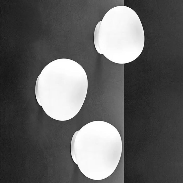 Skanto | VivaGlow – Elegant Hvit Taklampe for Moderne Interiører