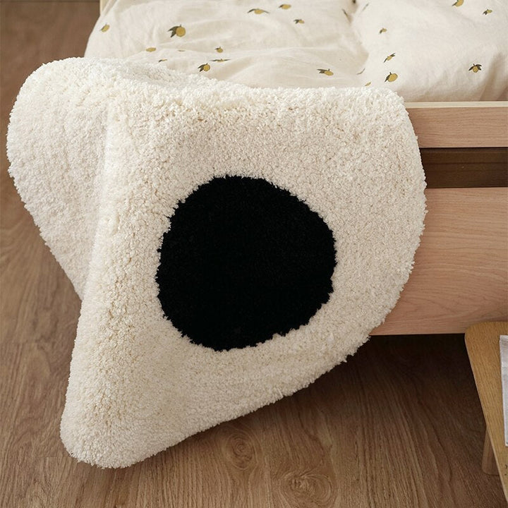 Eyes Rug | Skanto