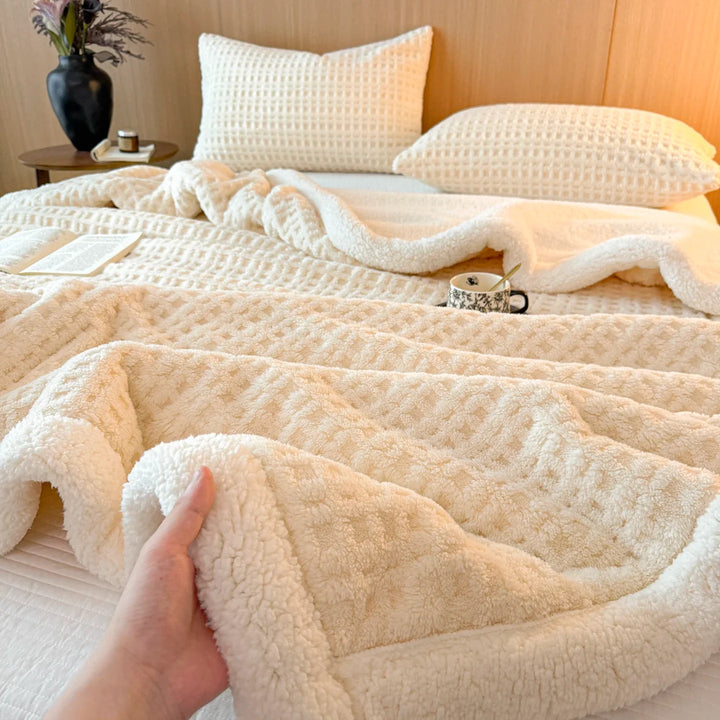 Skanto | Vinter Drøm Teppet – Dobbel Lag Fleece Teppet med Lamull Utseende | Ultra Varmt, Mykt & Hudvennlig | For Sofa, Seng & Kalde Vinterdager