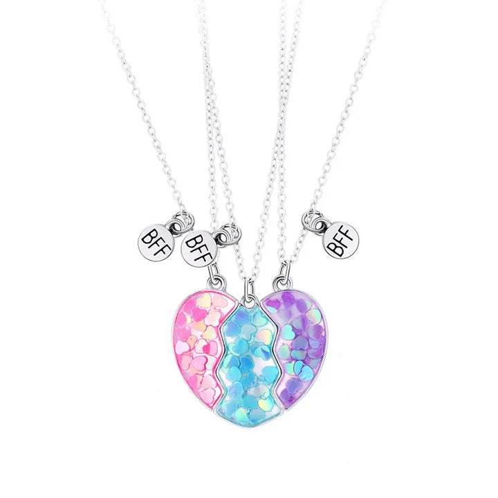 Skanto | Magnetic Peach Broken Heart Necklace