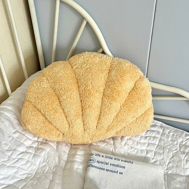 Pastell Shell Pute – Fluffy Bouclé Plush Putekledd | Skanto