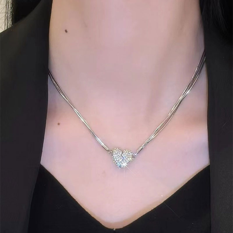 Skanto | Ice Love Magnetisk Zirkon Hjerte Smykke