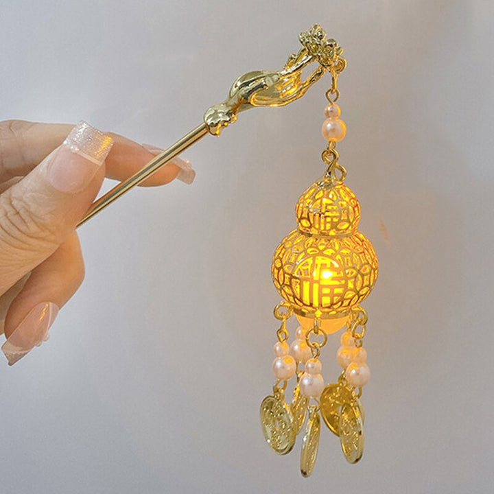 Skanto | Luminous Stylish Butterfly Lantern Hårpinne
