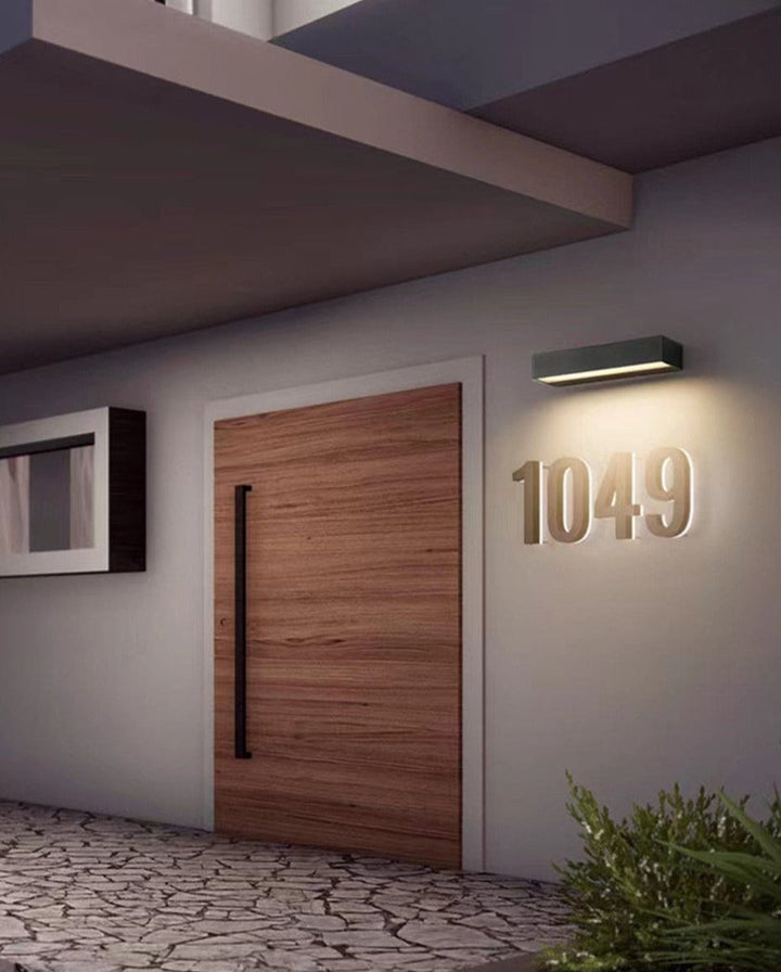 Skanto | GardenLux – Elegant Vegglampe for Hage med Luksuriøs Glød