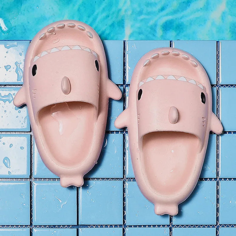 Skanto | Sharkywalk - Hai Slippers