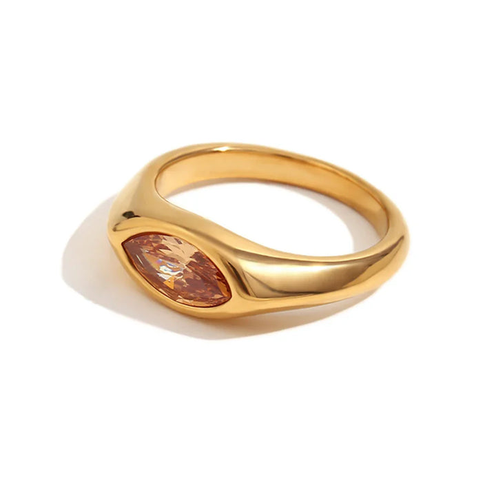 Skanto | 18k Ovalt Diamantskåret Ring