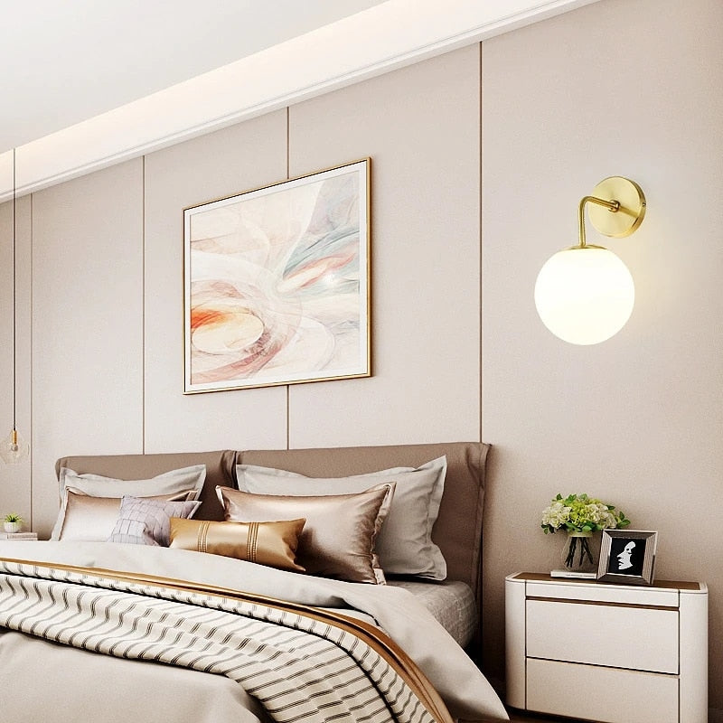 Skanto | SphereLuxe – Skandinavisk Vegglampe med Justerbart Lys