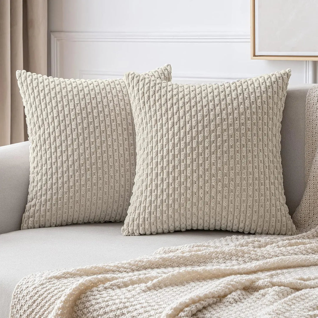 Skanto | Myk Ribbete Fløyels Pyntepute med Striper i Boho Stil for Sofa og Seng