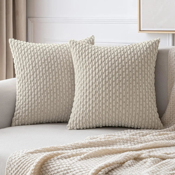 Skanto | Myk Ribbete Fløyels Pyntepute med Striper i Boho Stil for Sofa og Seng