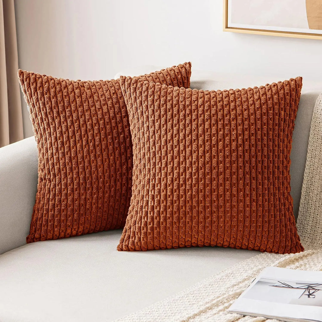 Skanto | Myk Ribbete Fløyels Pyntepute med Striper i Boho Stil for Sofa og Seng