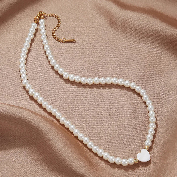 Skanto | Klassis Pearl Heart Choker Necklace