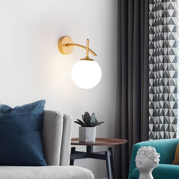 LumiSconce – Svart Gull Glass Vegglampe Skanto