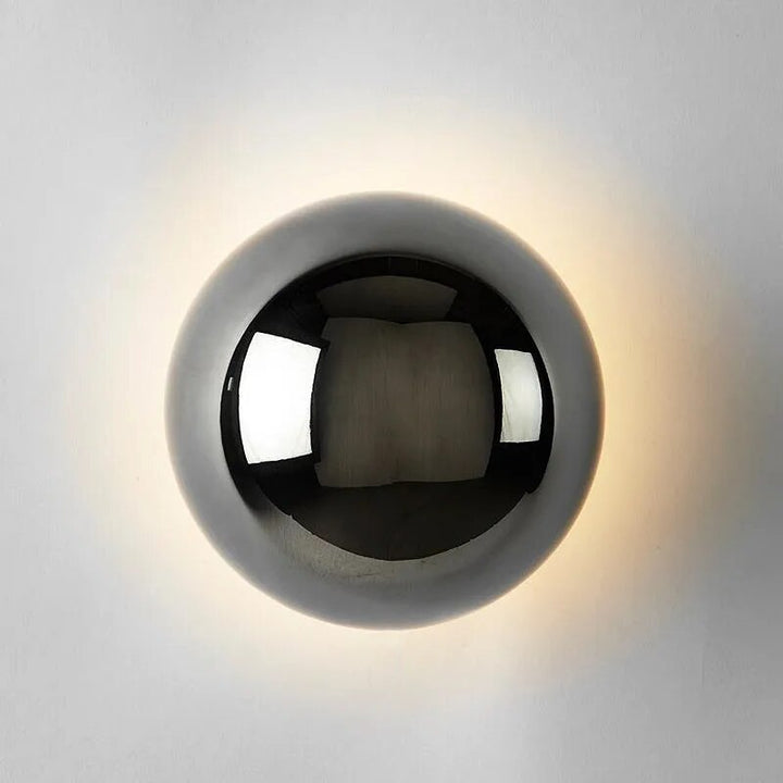 Skanto | AuroraLume – Nordisk Vegglampe i Aluminium og Akryl