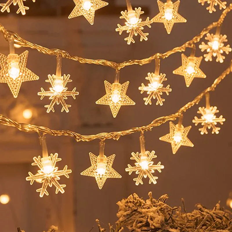 Skanto | LED Lyskæde FrostGlow | Snefnug & Juletræsdesign | 2025 Julepynt | Varm Hvid & Farverig | Til Træ & Hjem