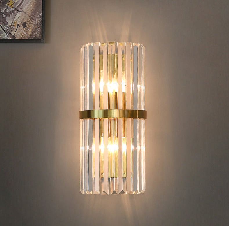 Skanto | GoldenGleam – Elegant Gullvegglampe med Varme Glød
