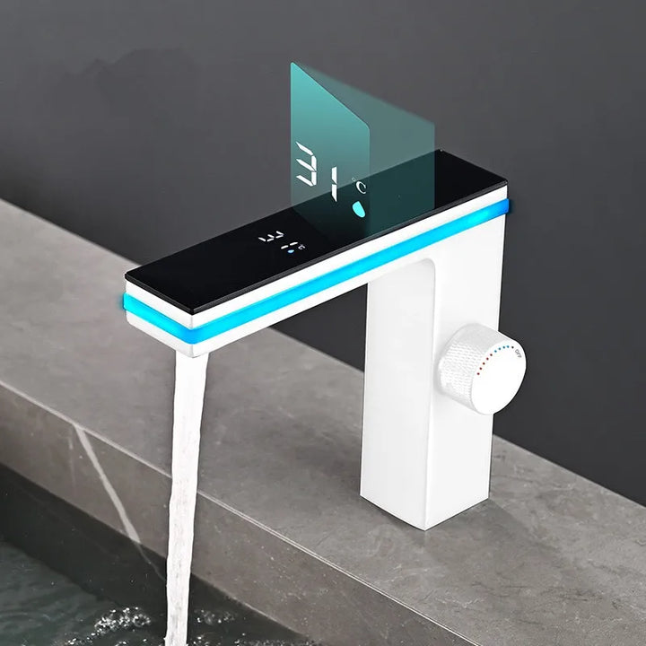 Skanto | LED Kran med Digital Temperaturskjerm og Varme-Kald Blanding Funksjon