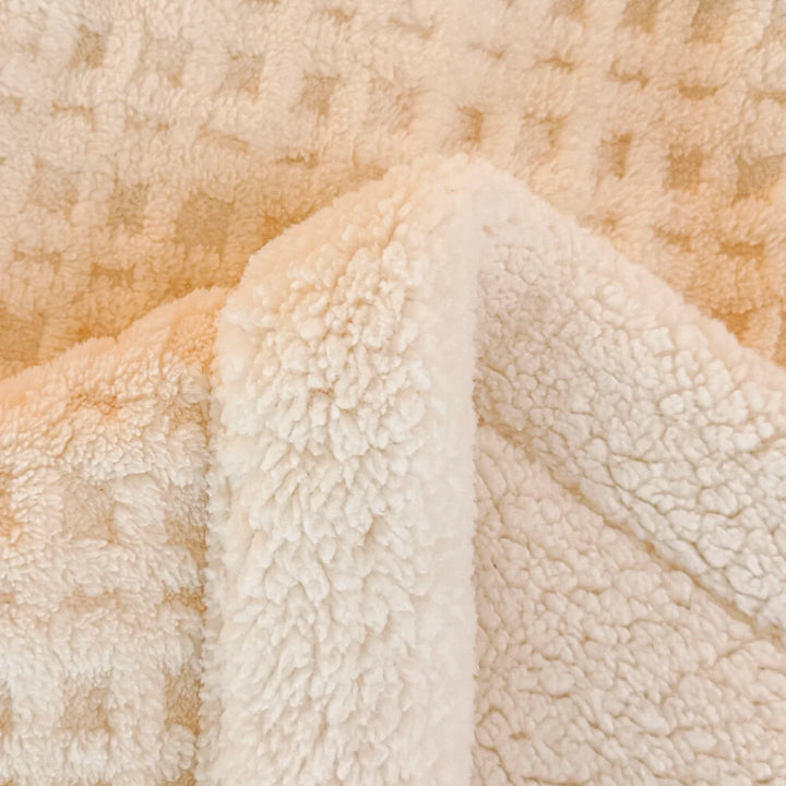 Skanto | Vinter Drøm Teppet – Dobbel Lag Fleece Teppet med Lamull Utseende | Ultra Varmt, Mykt & Hudvennlig | For Sofa, Seng & Kalde Vinterdager