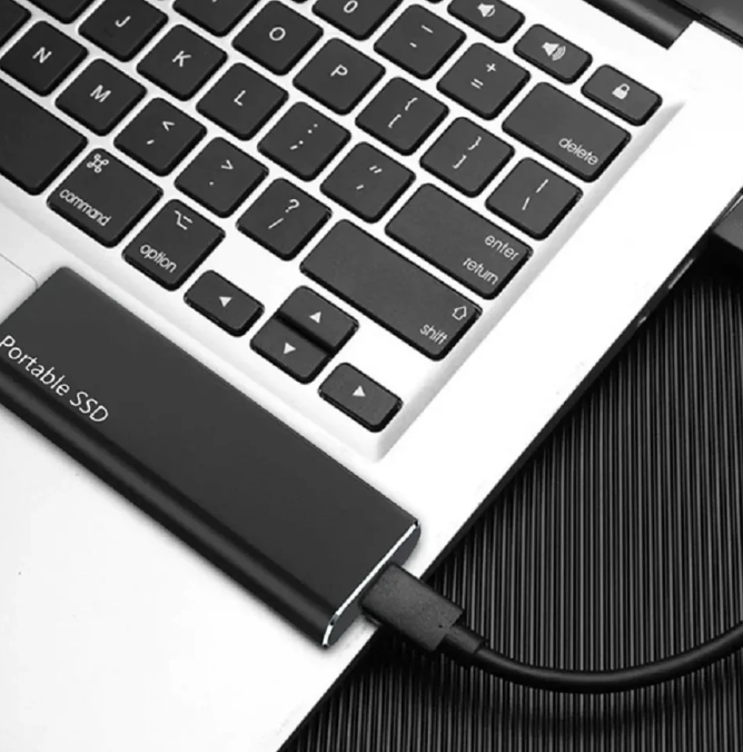 Skanto | 4TB USB-C Bærbar Ekstern Harddisk for PC & Mac