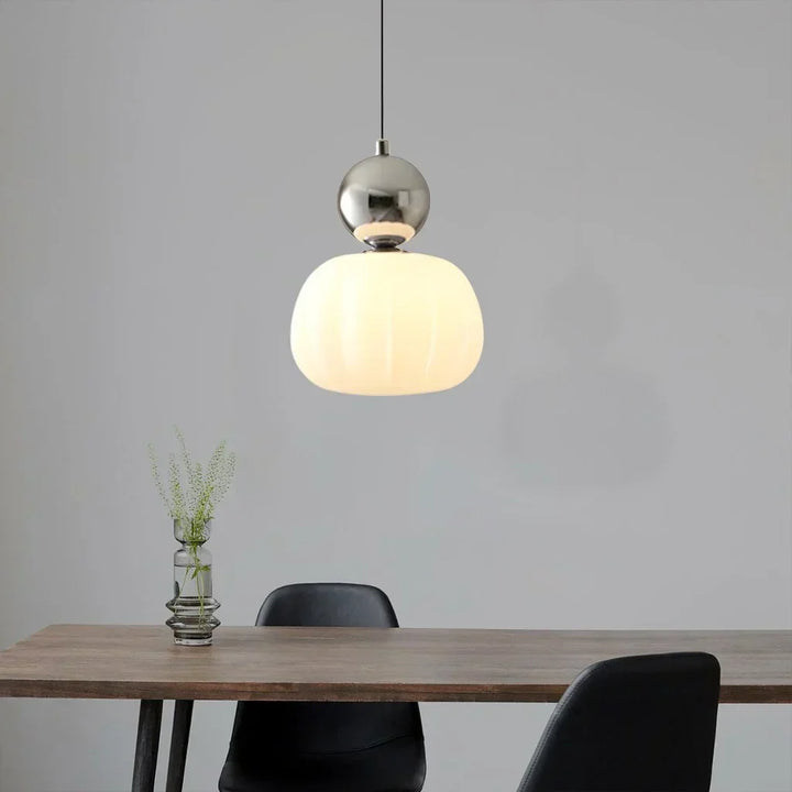 Skanto | Glasscharms med en gyllen akcent av luksus