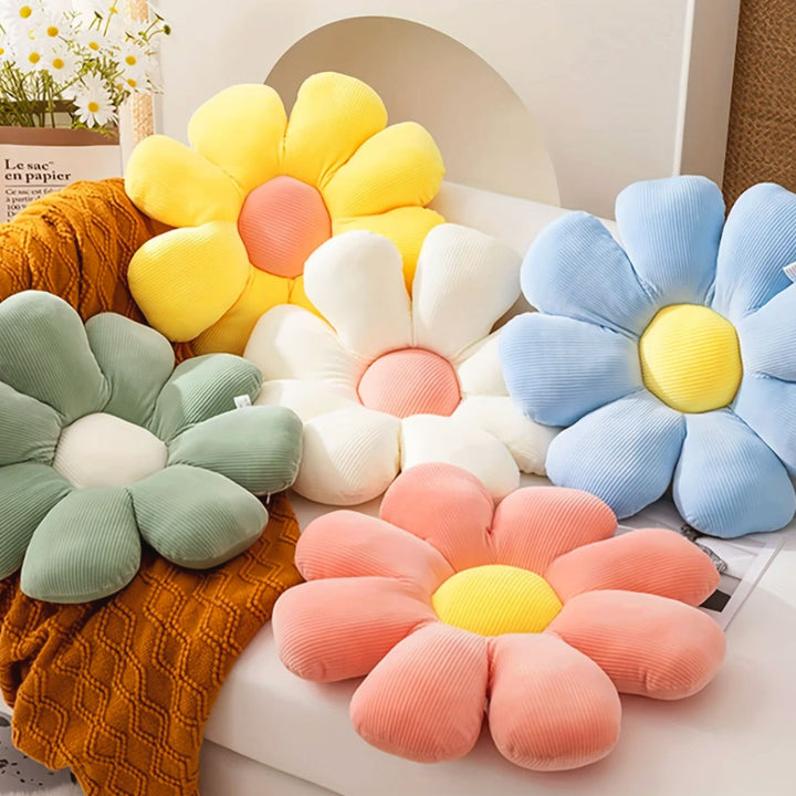 Daisy Plush Cushion | Skanto