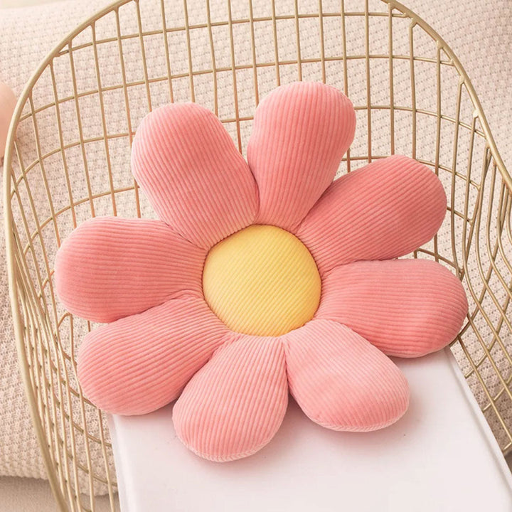 Daisy Plush Cushion | Skanto