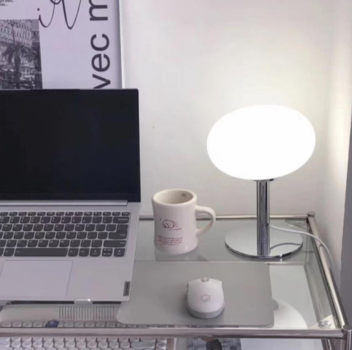 SérénitéMagique - Elegant beige bordlampe for ambientebelysning Skanto