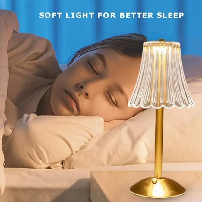 Skanto | Trådlampe i krystall med dimmefunksjon