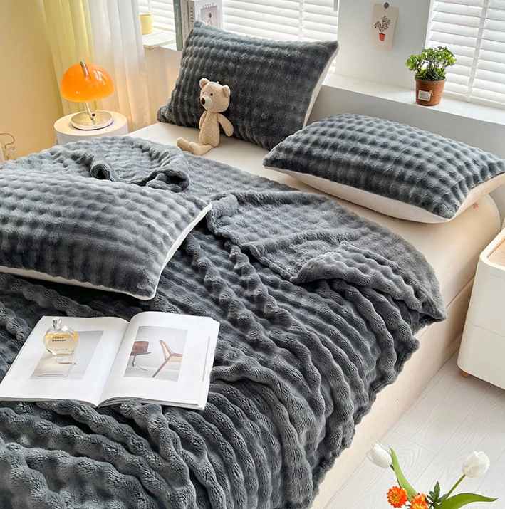 Skanto | Luksus Fleece Teppet med Bobletekstur