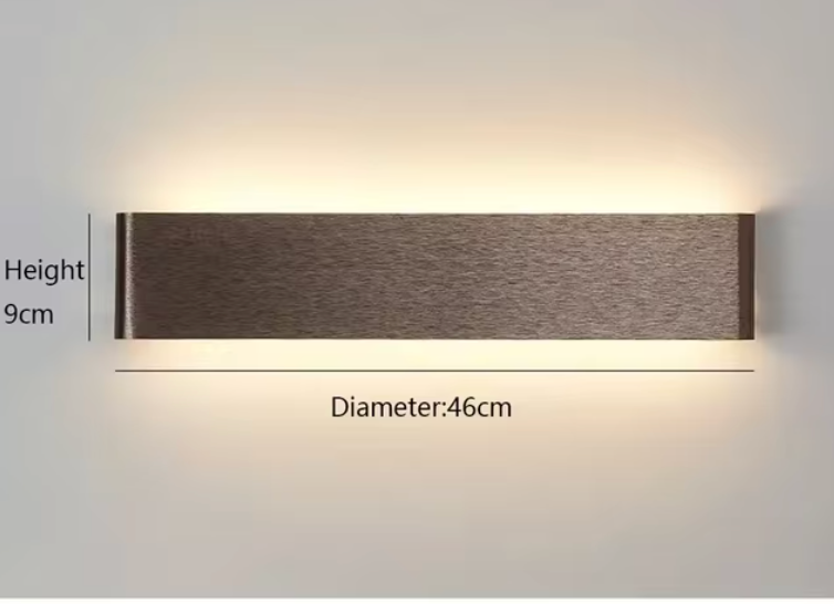 Skanto | Moderne LED Vegglampe – Elegant Aluminium & Glass Design