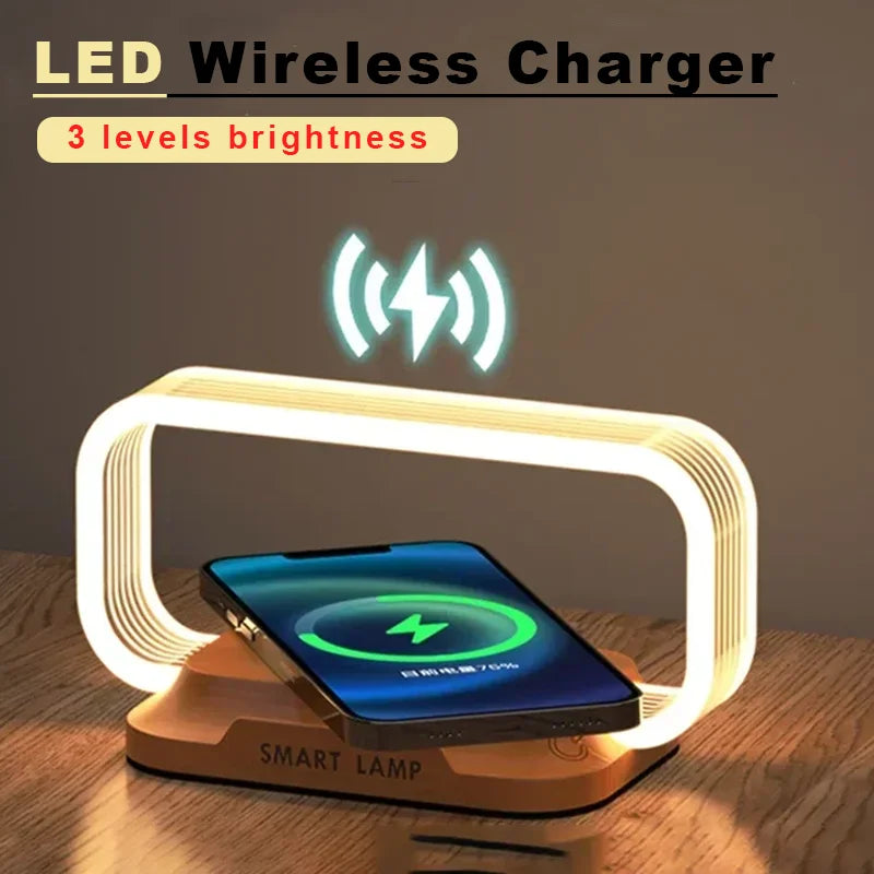 Skanto | LumiCharge Touch | LED Bordlampe med Trådløs Lader | Dimmbar & Berøringskontroll | Qi Rask Lading Funksjon | Wood Look
