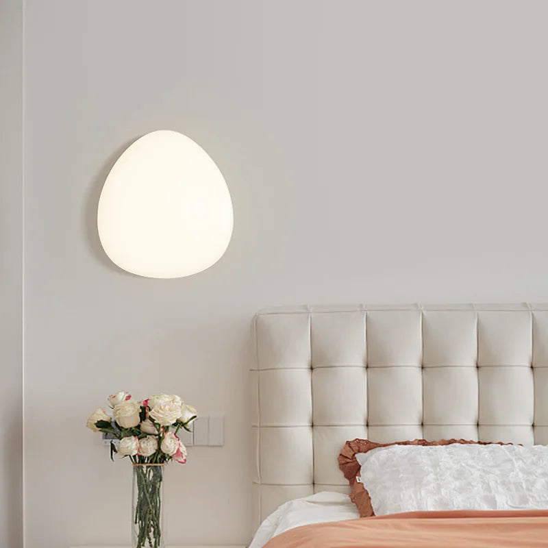 WhiteCloud Lampe – Stilren LED Veggbelysning for Barn Skanto