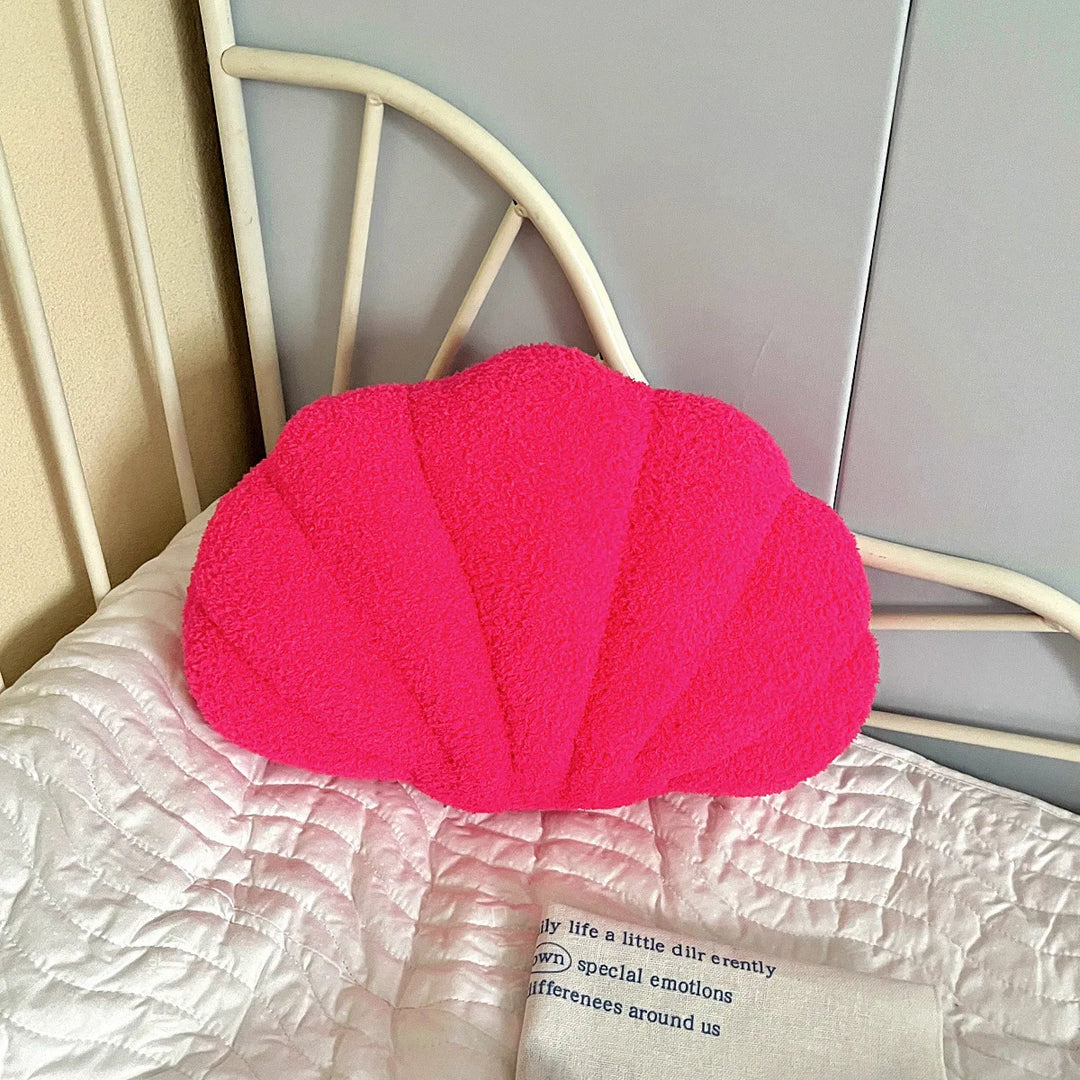 Pastell Shell Pute – Fluffy Bouclé Plush Putekledd | Skanto