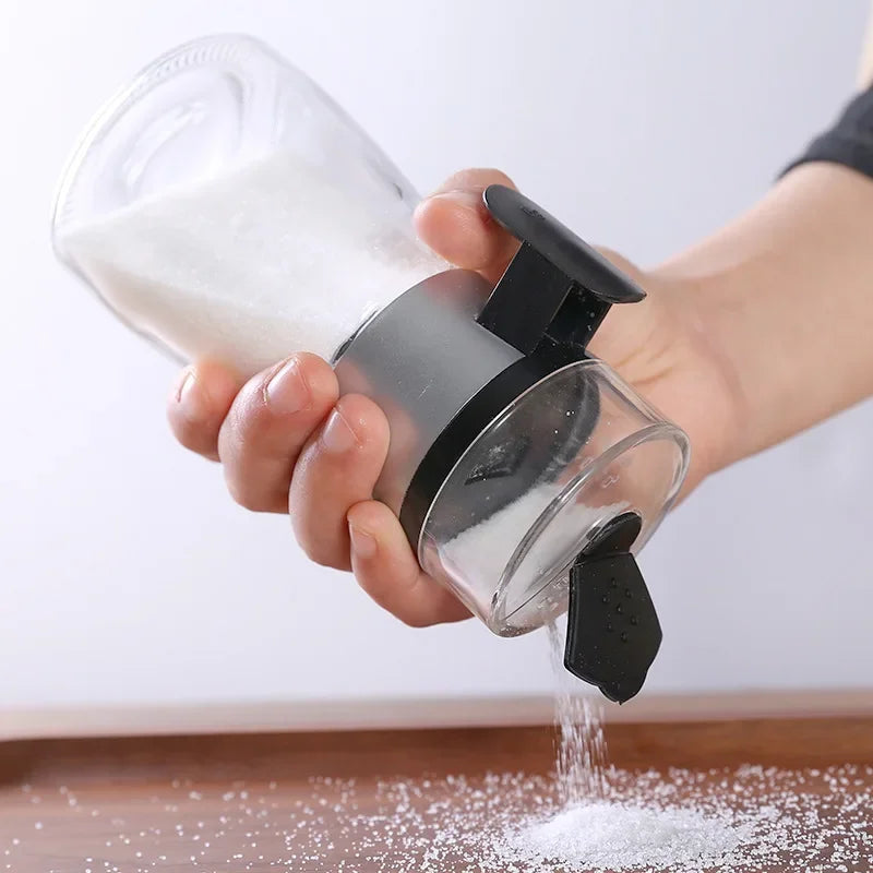 Skanto | Push salt dispenser presise porsjoner og elegant utseende