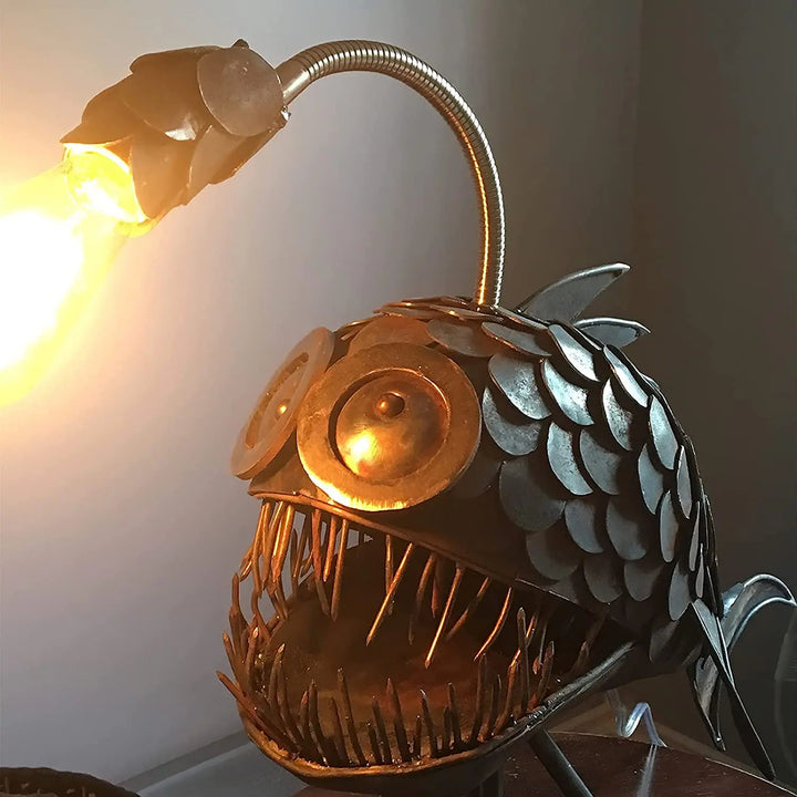 Glowfish Retro Bordlampe Skanto