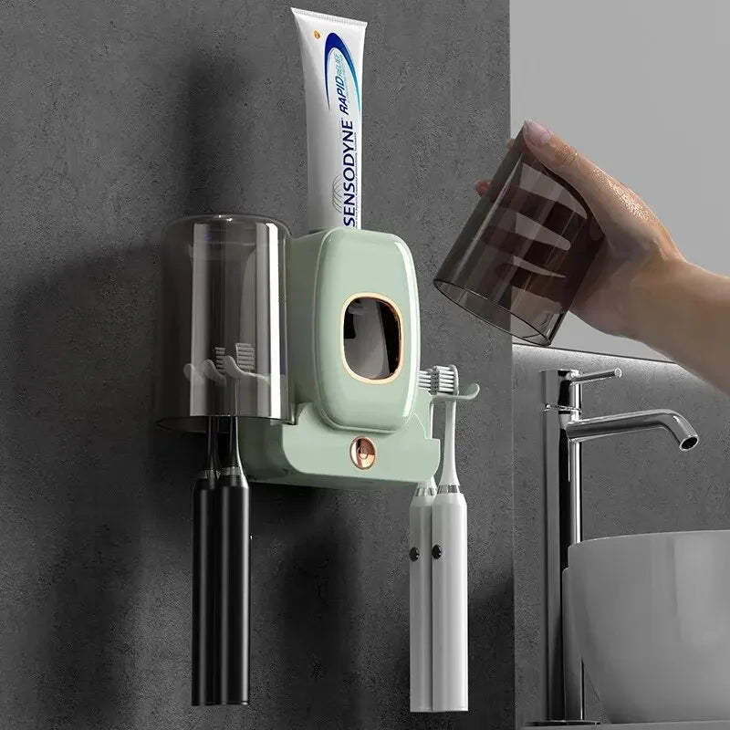 Skanto | UV Tannbørsteholder PureBrush UV | Sterilisering med UV Lys | Automatisk Tannkremdispenser | Veggmontering Uten Boring