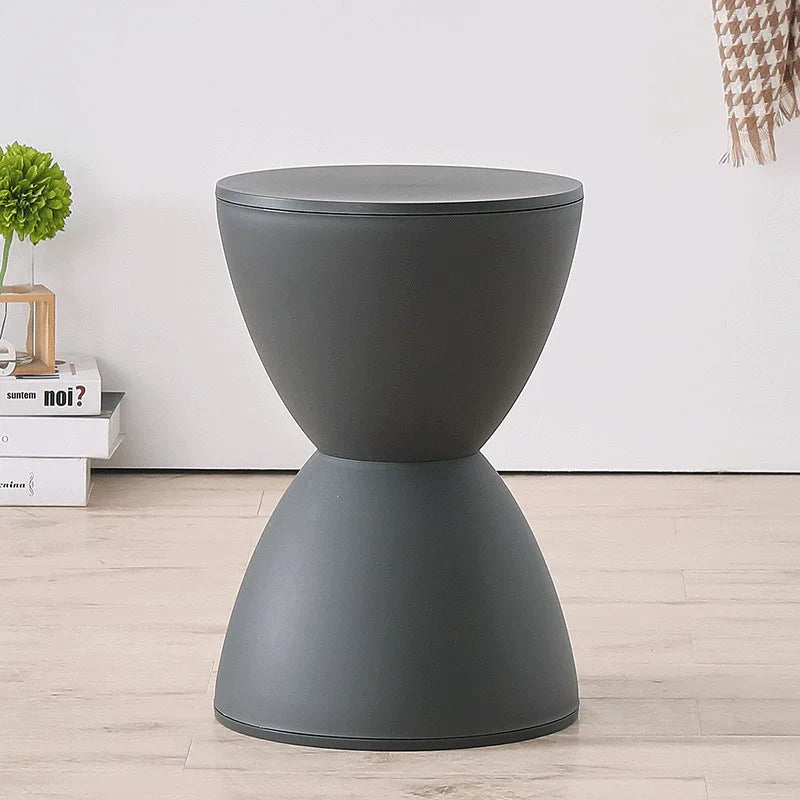 Skanto | Minimalist Sidebord Laget av Plast