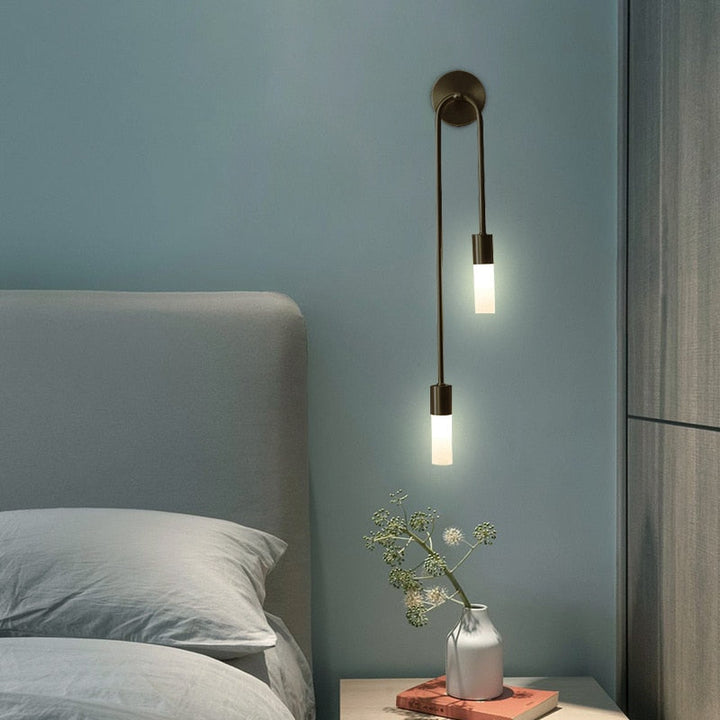 Skanto | LuxAura – Holdbar LED Vegglampe med Moderne Design