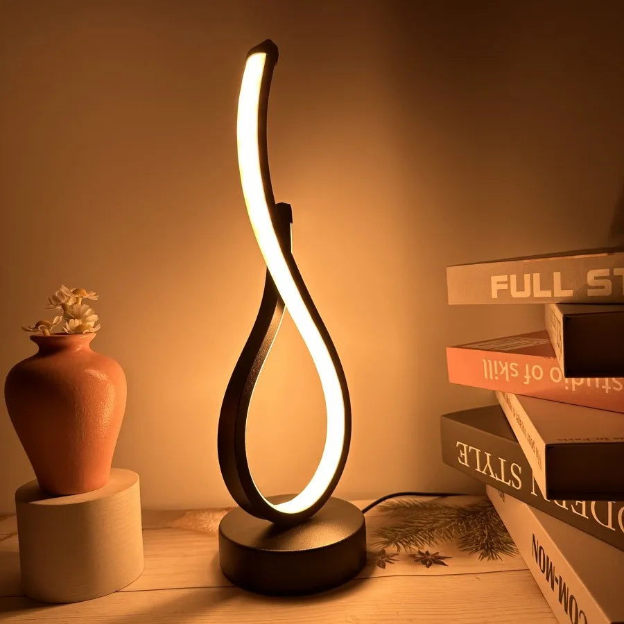 Skanto | Lumoara LED bordlampe | Dimmbar | 3 lysefarger | Moderne design