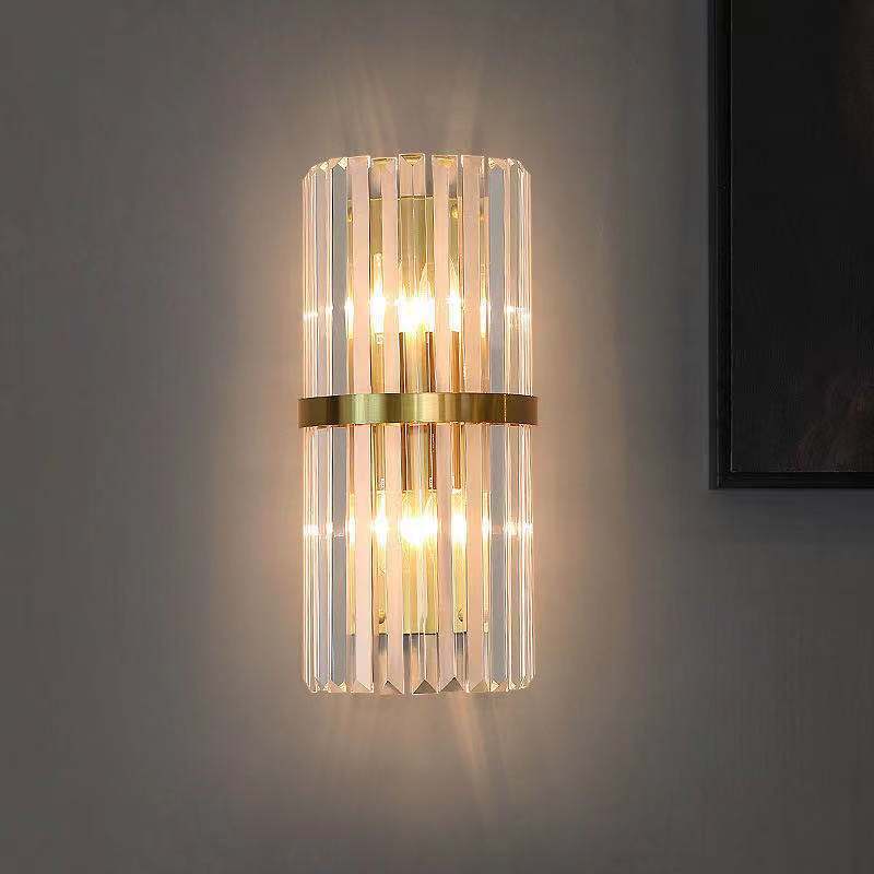 Skanto | GoldenGleam – Elegant Gullvegglampe med Varme Glød