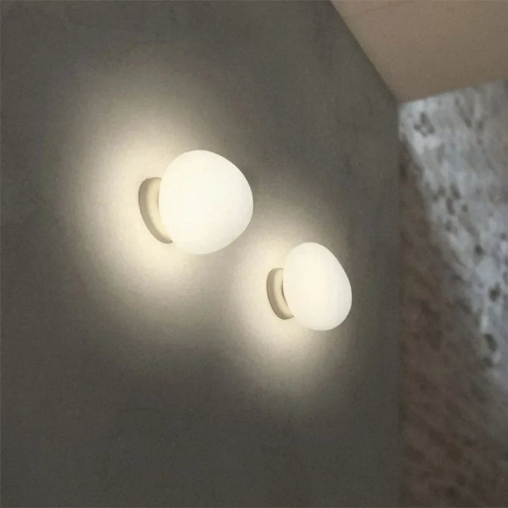 Skanto | VivaGlow – Elegant Hvit Taklampe for Moderne Interiører