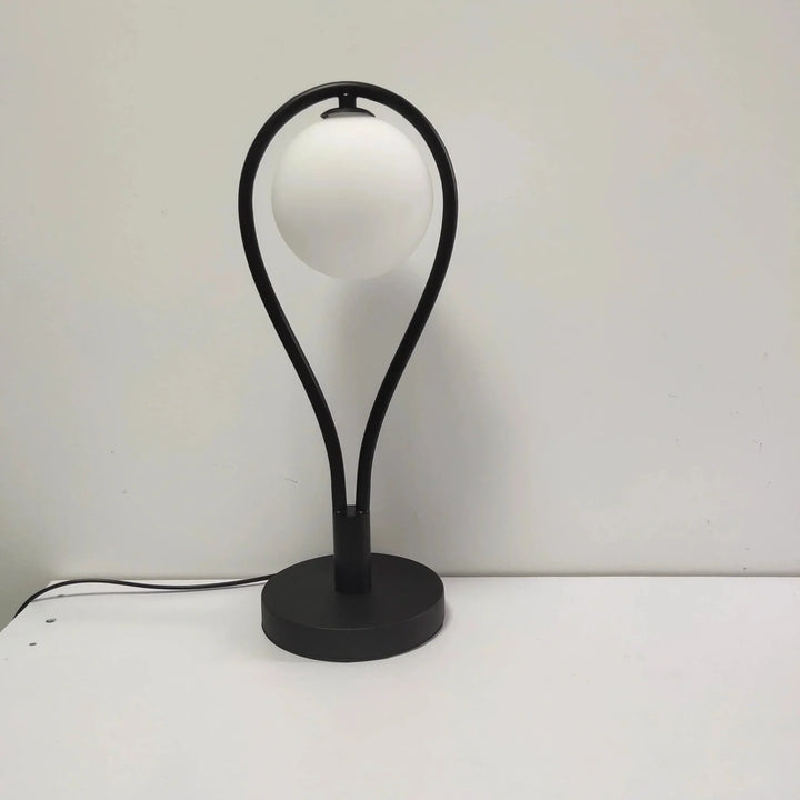 Skanto | Elegant soveromslampe med glassdetaljer