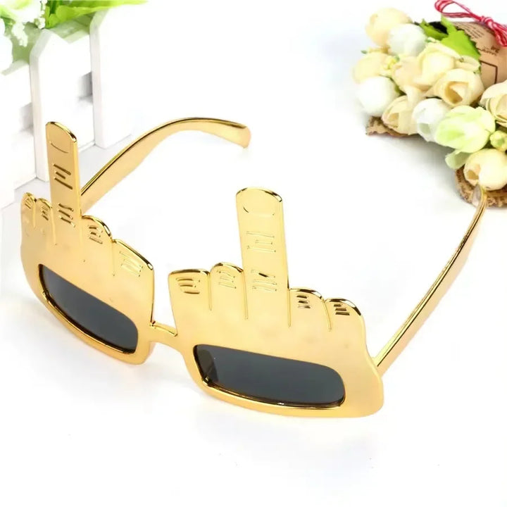 Bold Gold Middle Finger Party Solbriller | Skanto