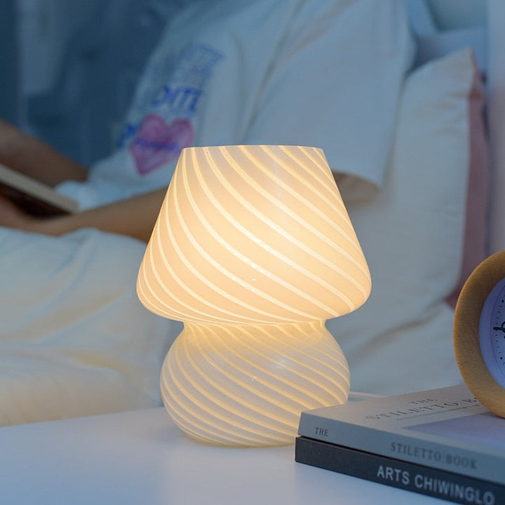 Skanto | LED Skrivebordslampe i Soppshape laget av Glass