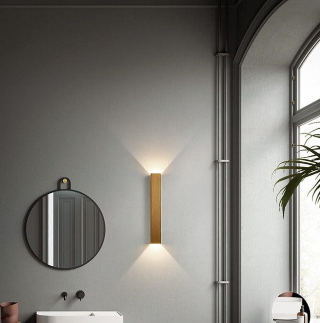 Skanto | BeamLuxe – Slank Ute Lamp for Moderne Rom