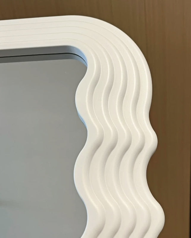 Skanto | Wave Shock Retro Speil