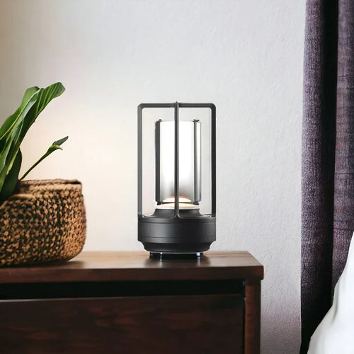 Skanto | Varm LED Trådløs Bordlampe – Batteridrevet Nordisk Design - LED med Berøringskontroll, Egnet for Soverom, Hjem, Utendørs - Ideell Nattlampe