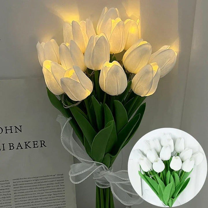 Skanto | LED-lampe med kunstig tulipanbukett perfekt for gaver eller som bryllupsfest hjemmeinnredning
